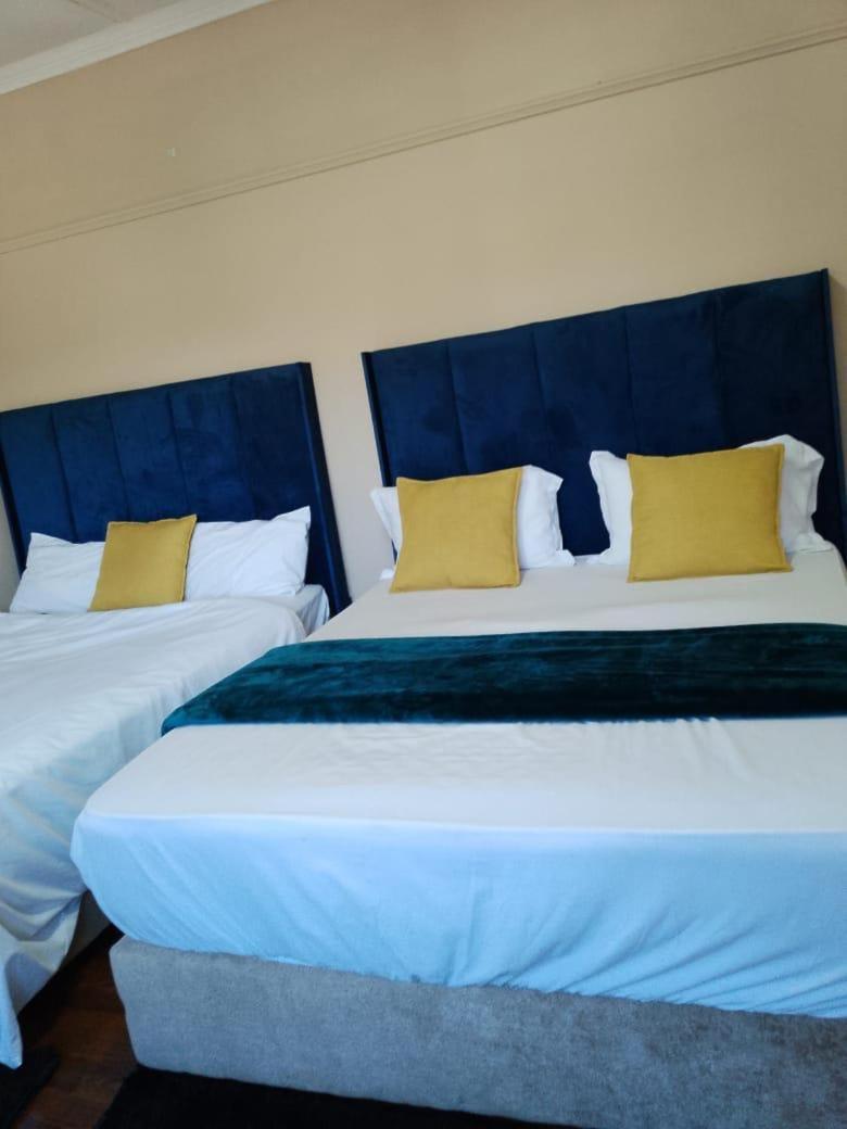 Hotel Triple S Bellville Exterior foto